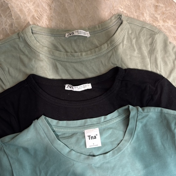 Crop top bundle - Picture 2 of 6